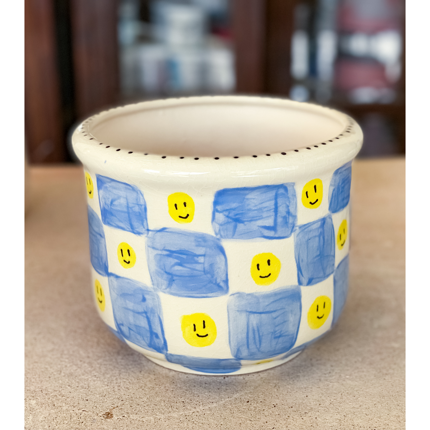 Huge Pot - Checkered Smiley